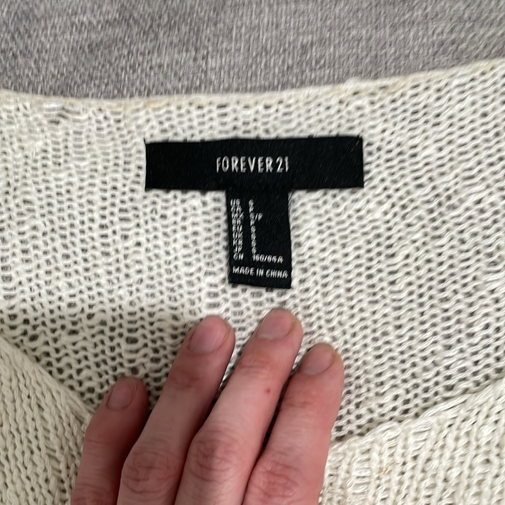 White forever 21 crop sweater - Picture 2 of 2